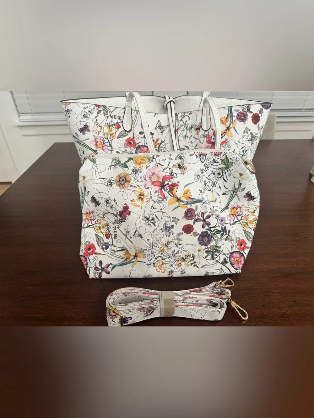 Cape Cod Tote with Matching Crossbody Insert